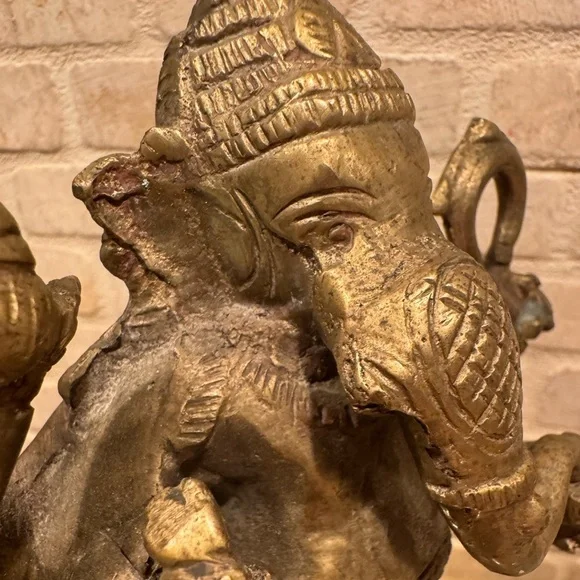 Chaturbhuja Lord Ganesha Madhuchista Vidhana Lost Wax Panchaloha Bronze Statue